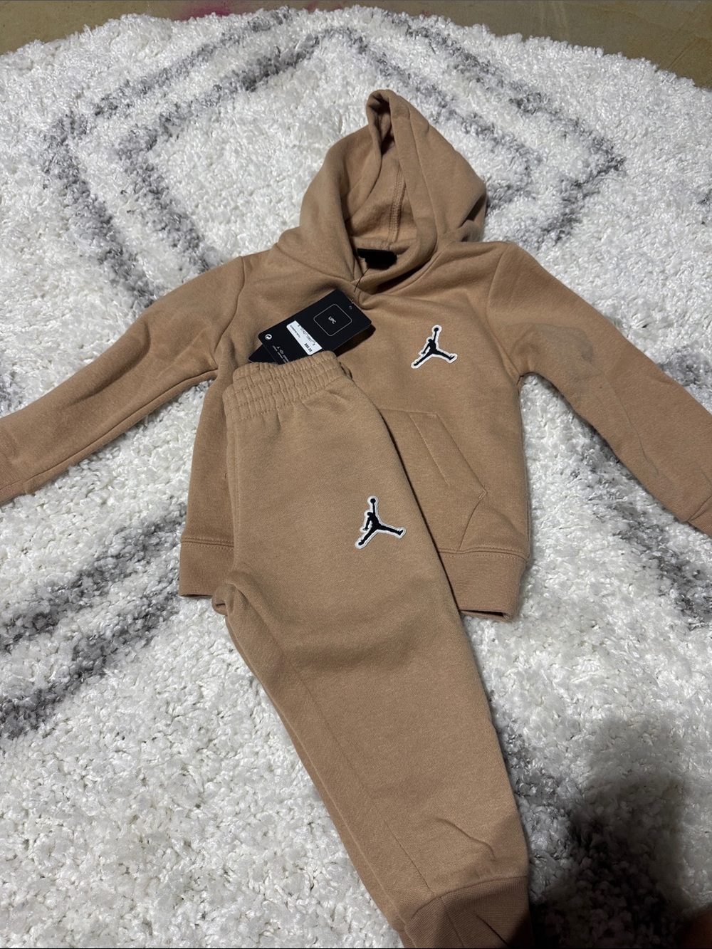 Jordan boys 2t matching sweatsuit pants hoodie nwt Msrp $55